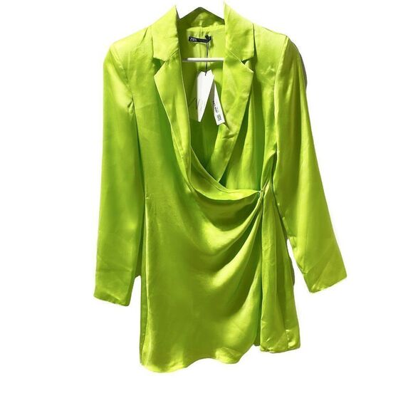 Zara SATIN EFFECT SHOULDER PAD DRESS LIME GREEN - Picture 5 of 6